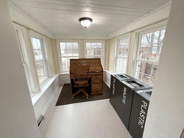 2126 Pierce St, Flint, MI 48503 - interior space with baseboards