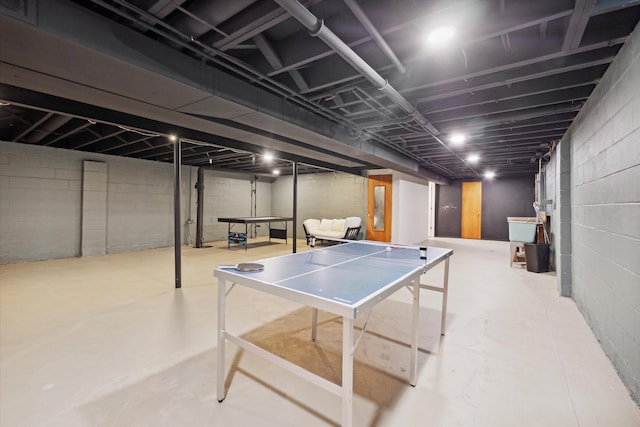 recreation room featuring visible vents and concrete flooring