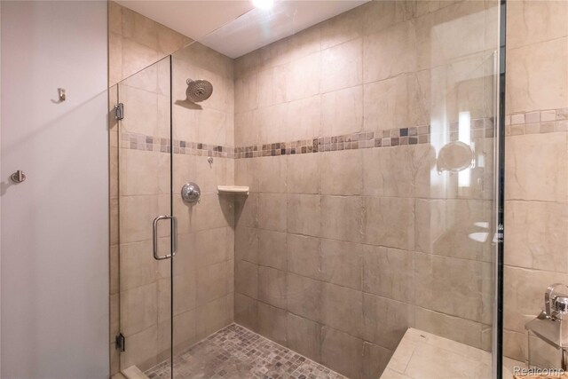 100 N Center St Unit 302, Royal Oak, MI 48067 - full bath featuring a stall shower