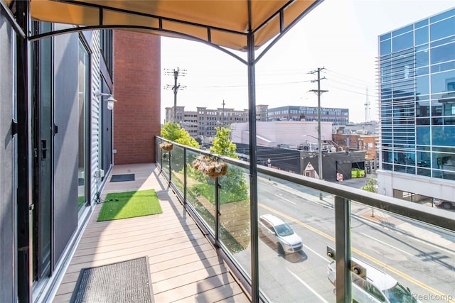 100 N Center St Unit 302, Royal Oak, MI 48067 - balcony featuring a view of city