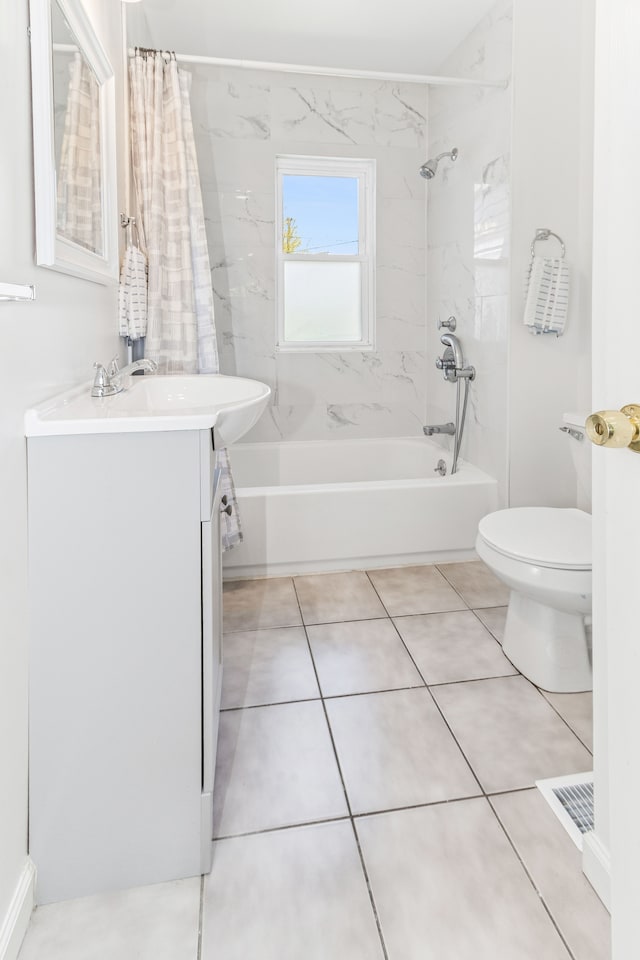 537 Andresen Ct, Hazel Park, MI 48030 - full bath featuring shower / bath combination with curtain, toilet, vanity, and tile patterned floors