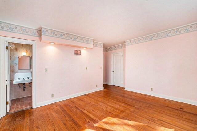 501 Michigan Ave, Frankfort, MI 49635 - photo 32