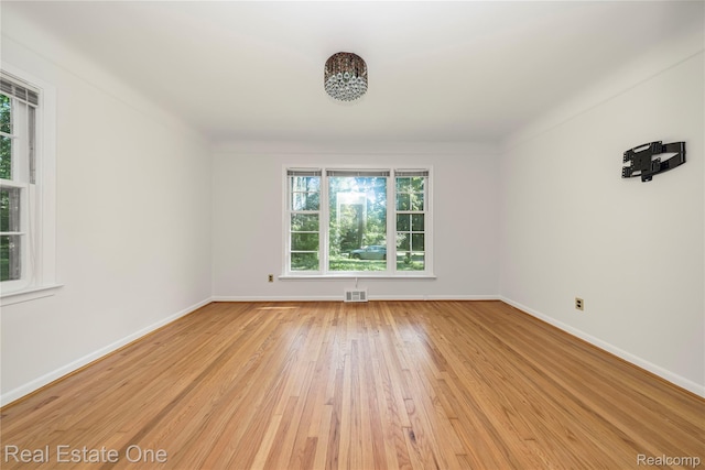 28190 Wildwood Trl, Farmington Hills, MI 48336 - unfurnished room featuring light wood-style floors and baseboards
