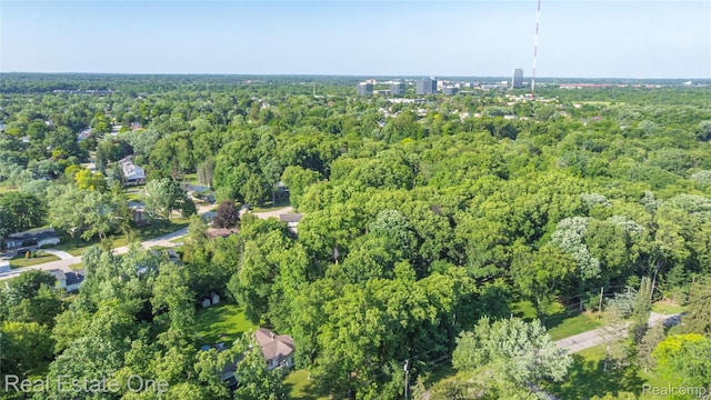 28190 Wildwood Trl, Farmington Hills, MI 48336 - aerial view of property's location featuring a forest