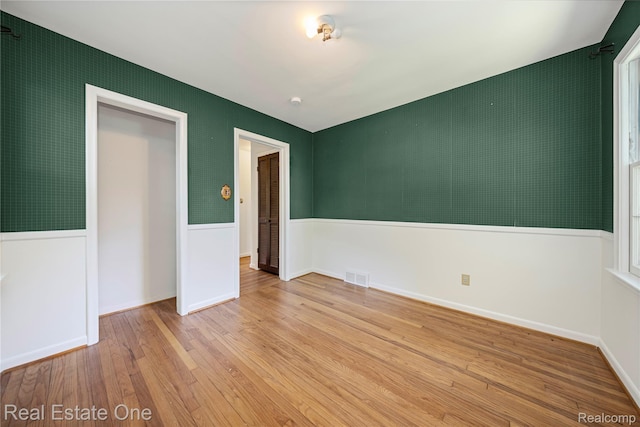 28190 Wildwood Trl, Farmington Hills, MI 48336 - unfurnished bedroom featuring wood finished floors