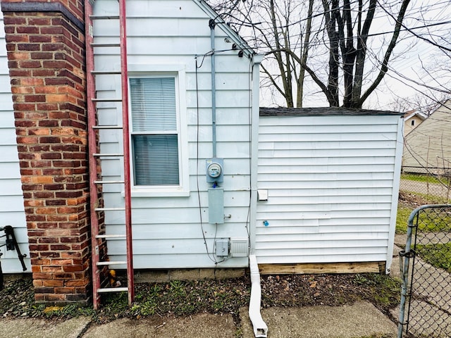 exterior space featuring fence