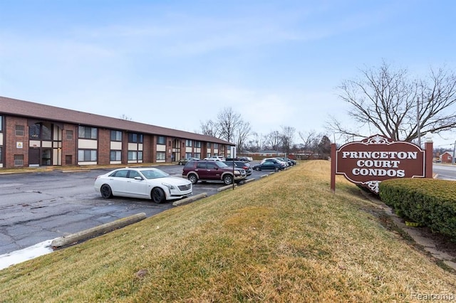 4973 E 10 Mile Rd Unit 8, Warren, MI 48091 - photo 1