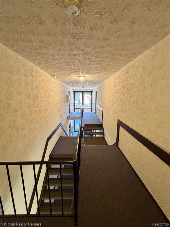 4973 E 10 Mile Rd Unit 8, Warren, MI 48091 - photo 4