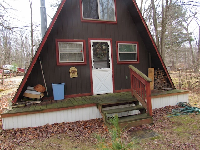 5892 Woodland Dr, Lake, MI 48632 - view of front of house