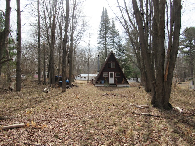 5892 Woodland Dr, Lake, MI 48632 - view of yard