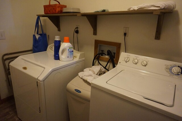 1758 Manor Rd, Au Gres, MI 48703 - laundry room with washing machine and clothes dryer and laundry area