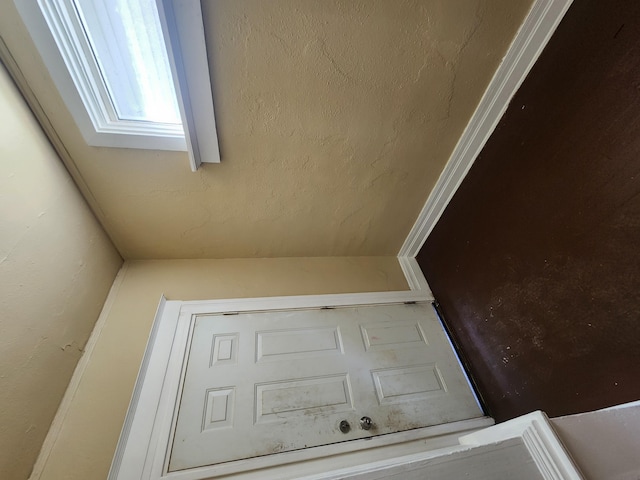 3491 Garland St, Detroit, MI 48214 - interior space with a textured wall