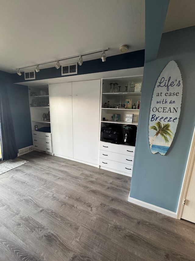 closet with visible vents