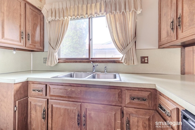 1237 Dale Ct NE, Grand Rapids, MI 49505