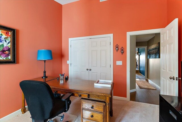 4144 Ridge Rd Unit 16, Stevensville, MI 49127 - office space with carpet, baseboards, and a high ceiling