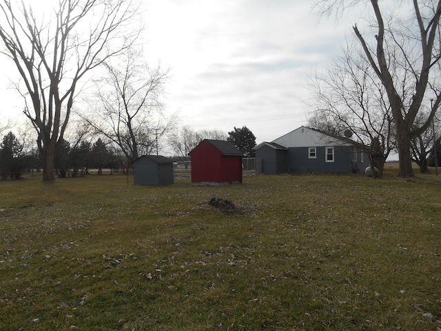 5972 Birch Run Rd, Millington, MI 48746 - view of yard with an outbuilding and a shed