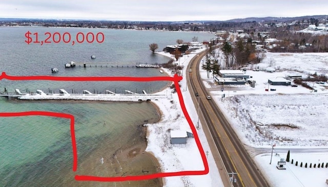 Listing photo 2 for 13336 S W Bay Shr, Traverse City MI 49684