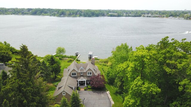 2634 Reeds Lake Ct SE, East Grand Rapids, MI 49506 - view from above of property featuring a nearby body of water