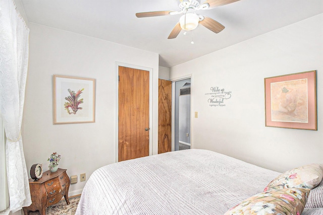 bedroom featuring a ceiling fan