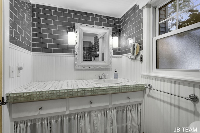 1200 Beach Dr, Holland, MI 49423 - bathroom with vanity