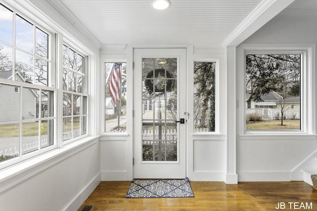 1200 Beach Dr, Holland, MI 49423 - view of unfurnished sunroom