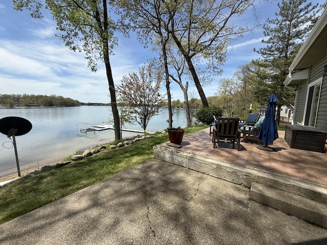 47463 Lakeview Dr, Lawrence, MI 49064 - view of patio featuring a water view