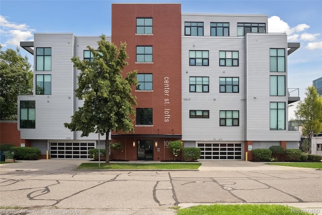 100 N Center St Unit 206, Royal Oak, MI 48067 - photo 3