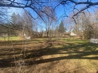6111 Woodmoor Dr, Burton, MI 48509 - view of yard