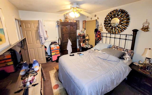 bedroom with a ceiling fan