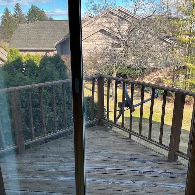 26766 Plumgrove Ln Unit 56, Farmington Hills, MI 48334 - view of wooden deck
