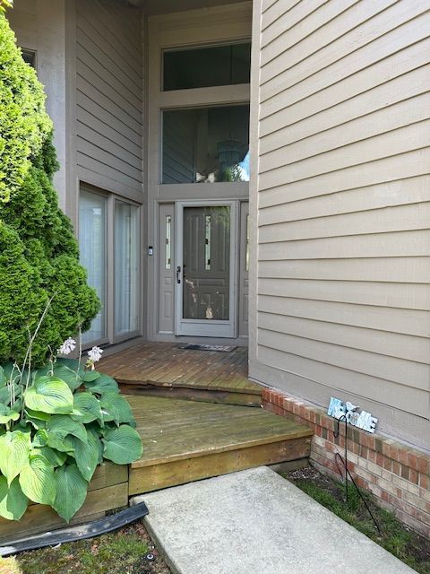 26766 Plumgrove Ln Unit 56, Farmington Hills, MI 48334 - view of property entrance
