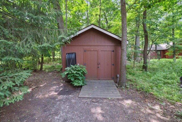 2915 Hillendale Dr, Rochester Hills, MI 48309 - view of shed