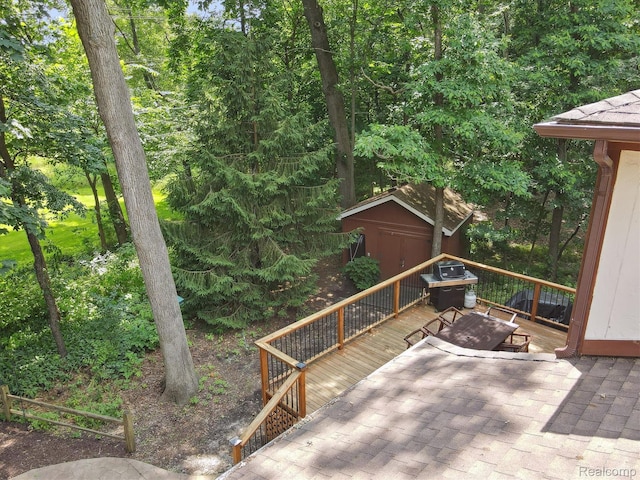 2915 Hillendale Dr, Rochester Hills, MI 48309 - wooden deck featuring a shed and grilling area
