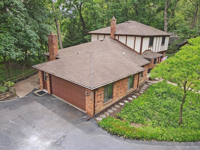 2915 Hillendale Dr, Rochester Hills, MI 48309 - aerial view of property and surrounding area
