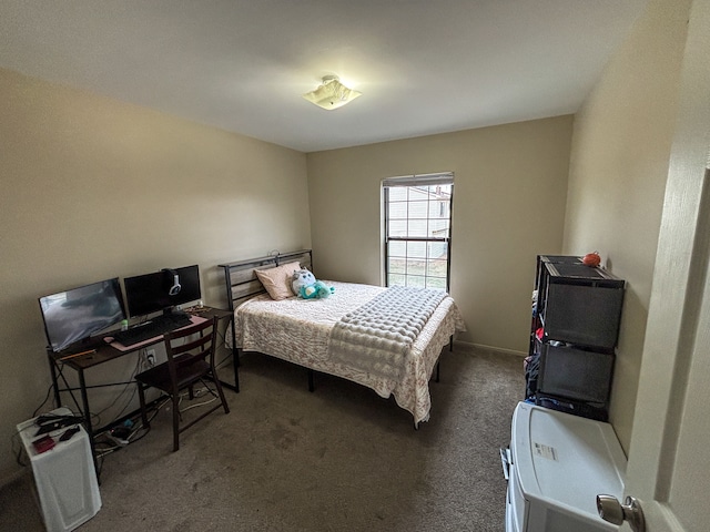 bedroom featuring carpet floors