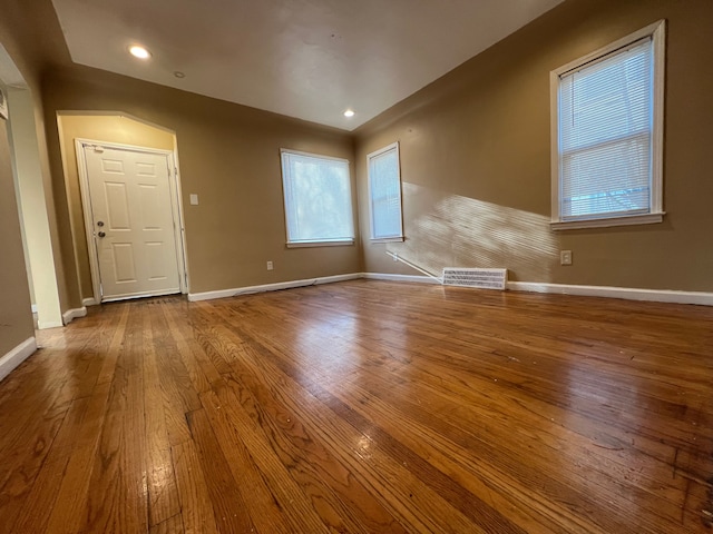 10026 Coyle St, Detroit, MI 48227 - interior space featuring wood-type flooring, recessed lighting, baseboards, and visible vents