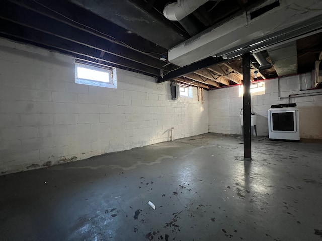 10026 Coyle St, Detroit, MI 48227 - basement featuring washer / clothes dryer