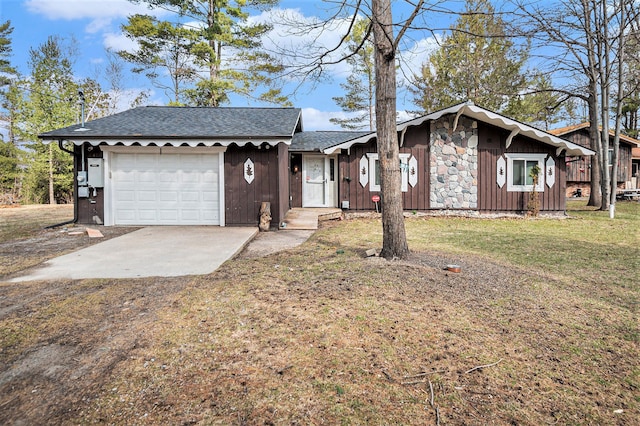 ranch-style house with dirt driveway, a front lawn, a shingled roof, and a garage