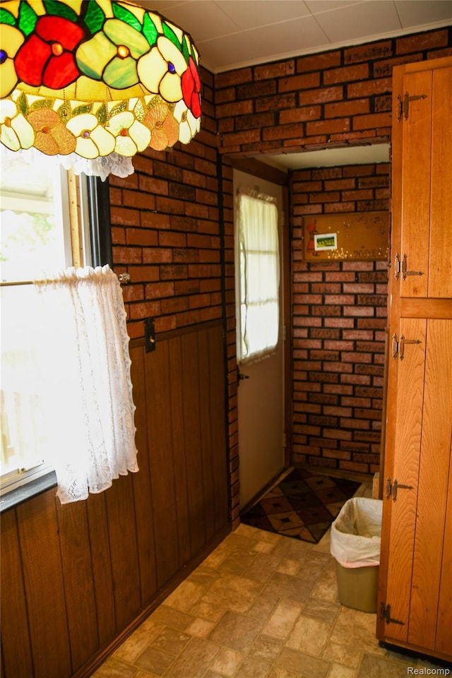 1521 Ferris Ave, Lincoln Park, MI 48146 - doorway with brick wall