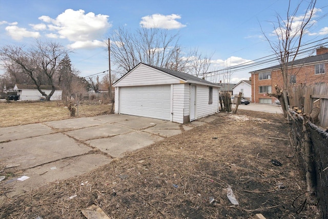 10088 Britain St, Detroit, MI 48224 - detached garage featuring fence