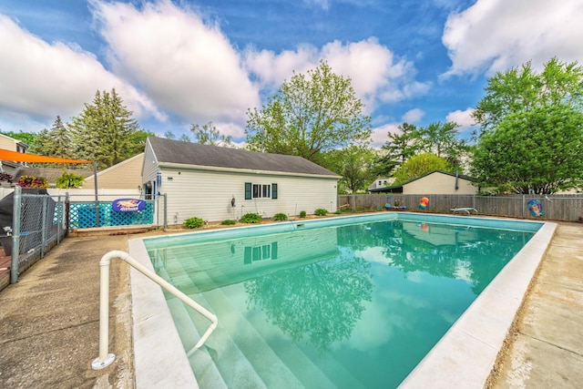 3803 Miller Rd, Kalamazoo, MI 49001 - view of pool featuring a fenced backyard