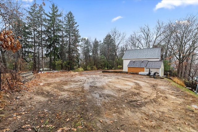 423 Heights Rd, Lake Orion, MI 48362 - view of yard
