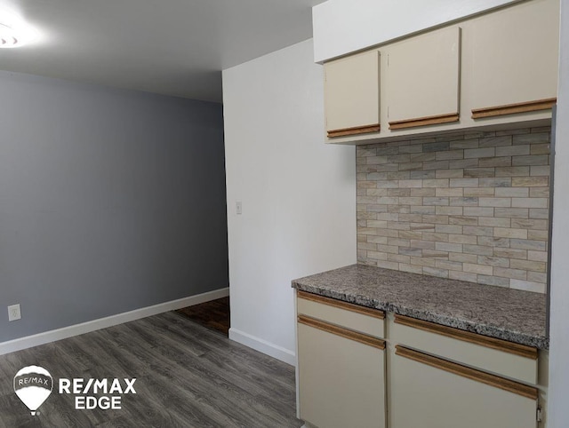 3738 Holly Ave, Flint, MI 48506 - photo 10