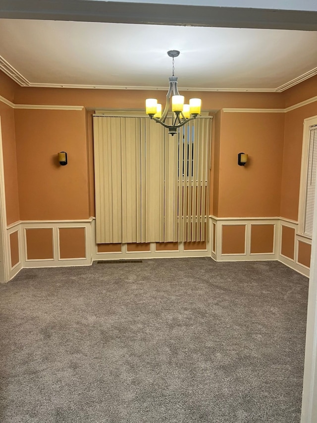 8451 La Salle Blvd, Detroit, MI 48206 - carpeted empty room featuring a decorative wall, a chandelier, and wainscoting