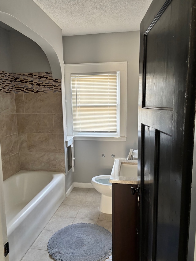 8451 La Salle Blvd, Detroit, MI 48206 - full bathroom featuring toilet, vanity, a tub, a textured ceiling, and tile patterned flooring