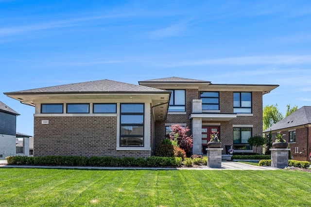 1686 Traceky, Rochester Hills, MI 48306 - prairie-style home with brick siding and a front yard