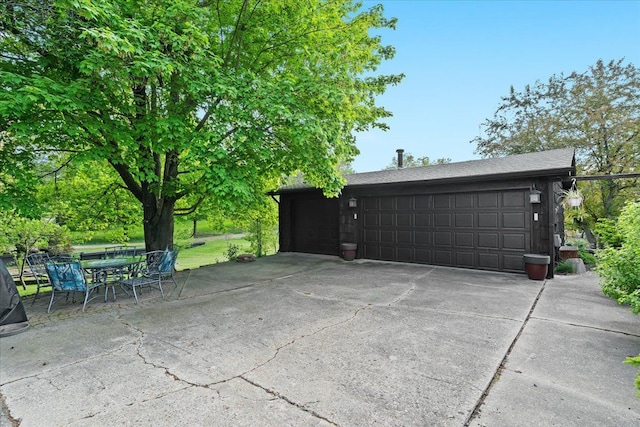 2865 Steeple Hill Rd, White Lake, MI 48383 - view of garage