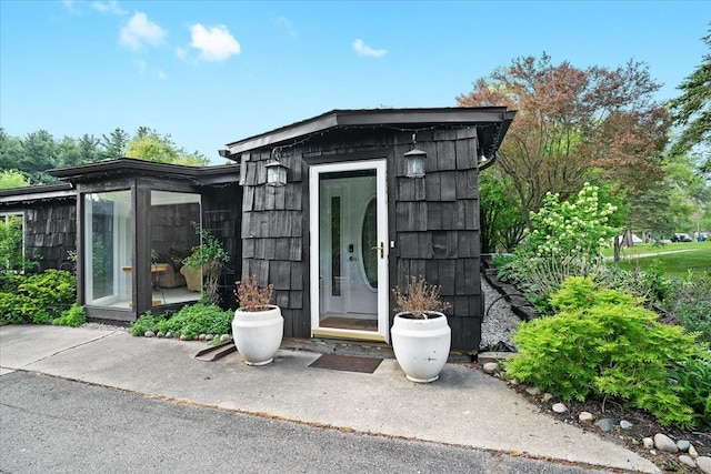 2865 Steeple Hill Rd, White Lake, MI 48383 - view of entrance to property