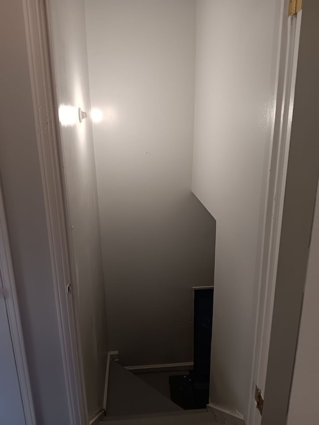 19726 Moross Rd, Detroit, MI 48224 - view of staircase