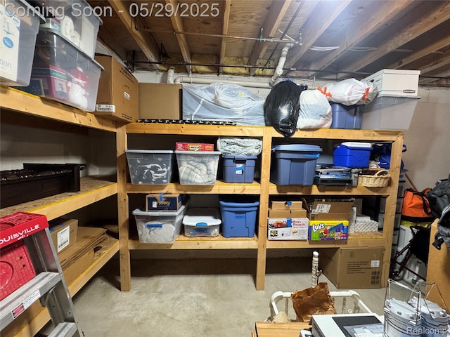 56098 Walker Ct, Macomb, MI 48042 - view of storage